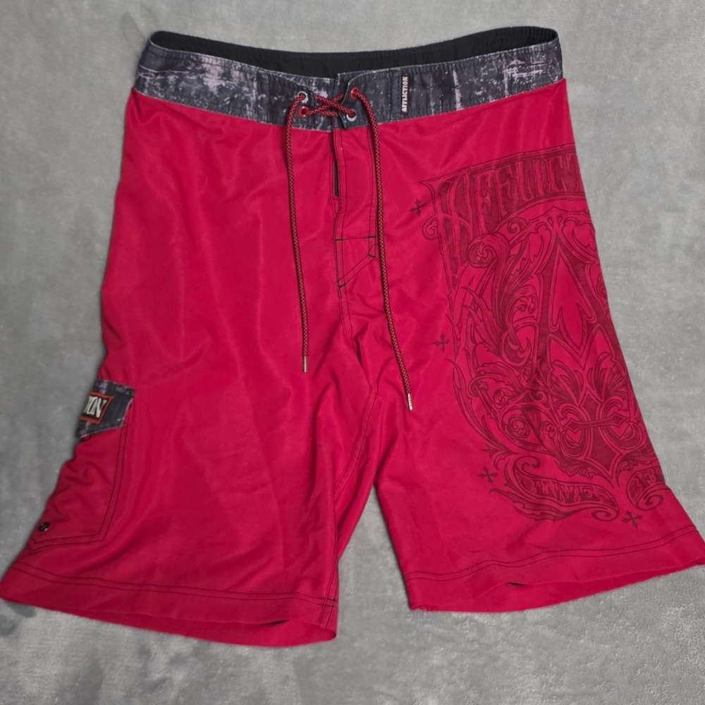 Affliction Non lined Board Shorts Men's Size US 31 11" Inseam Red Grey...